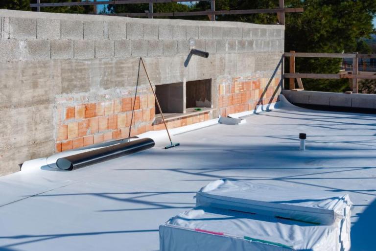 Refaire l'étanchéité de sa toiture terrasse à Neuville-en-Ferrain ?